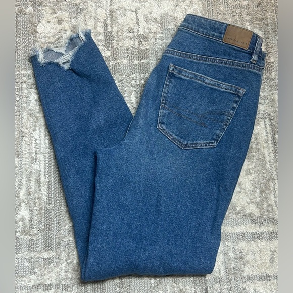 AEO American Eagle High Rise Mom Jean Size 8 Long NWT - Picture 3 of 9